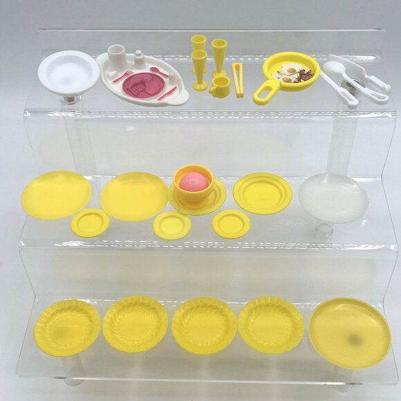 Barbie, Vintage Yellow Accessories. Very Nice Lot. Dishes, Cake Plates , Cups. - Picture 2 of 10